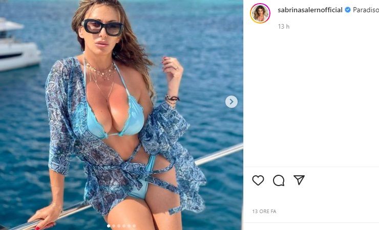 sabrina salerno la posa in barca ammalia i fan davanzale pazzesco 4